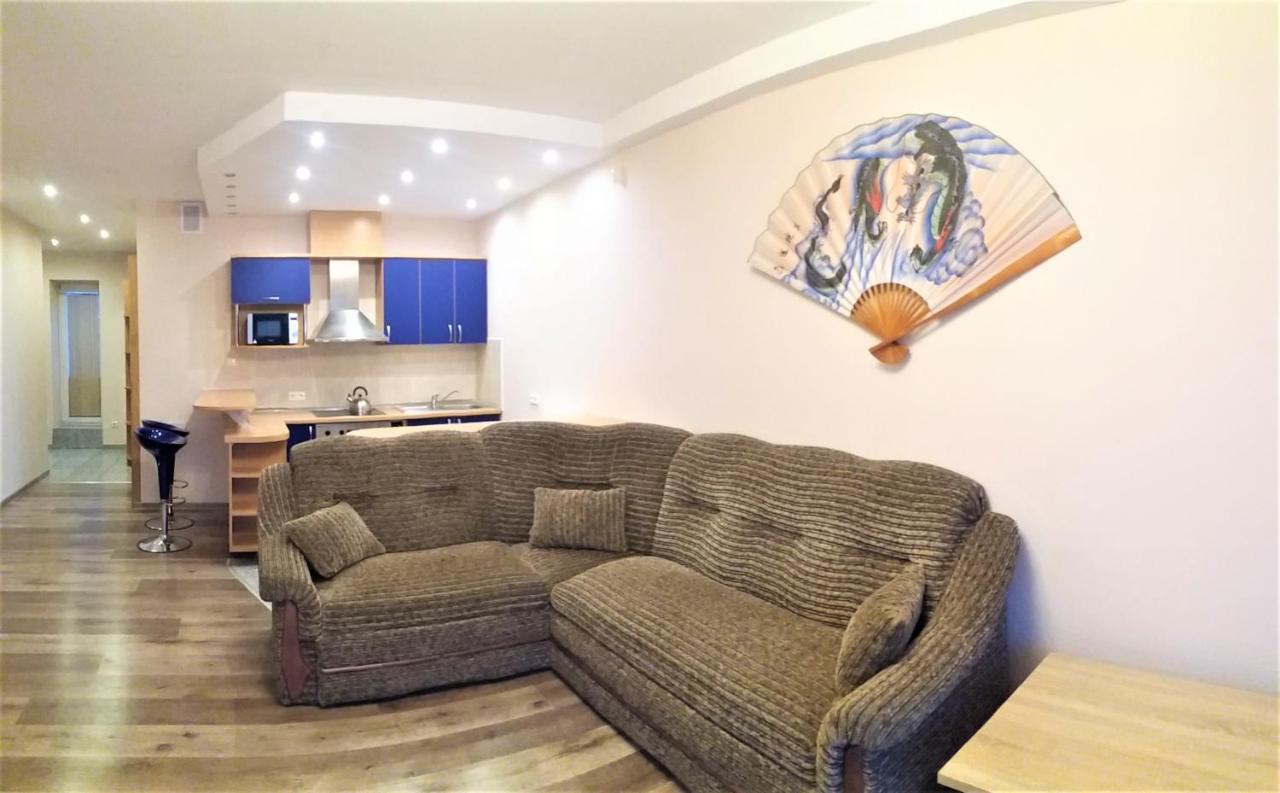 Apartaments Near Svyturio Arena Klaipėda Exterior foto